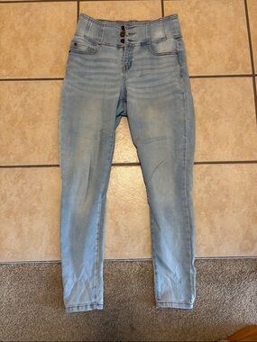 No Boundaries Light Blue High-Rise Skinny Jeans